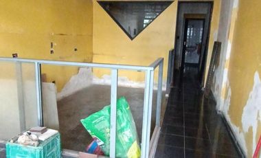 Local en Lanús Este