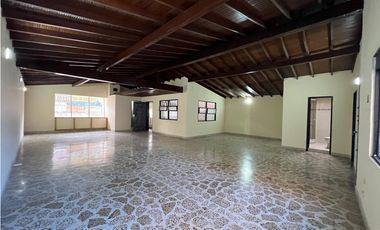 Arriendo Local En La AV 80