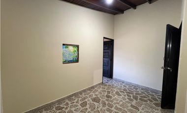 Arriendo Local En La AV 80