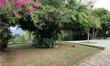VENTA DE FINCA EN VENECIA SUROESTE DE ANTIOQUIA UNIDAD CERRADA
