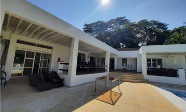 Girardot Amplia Casa Campestre con piscina