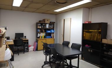 Oficina y depósito a la venta - Castelar