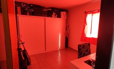 Casa y complejo de 4 departamentos  en Centenario- Neuquén