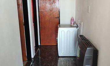 Casa y complejo de 4 departamentos  en Centenario- Neuquén