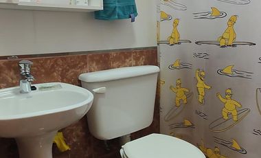 Casa y complejo de 4 departamentos  en Centenario- Neuquén