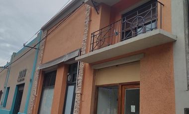 Casa en venta - 5 Dormitorios 3 Baños - Locales - 400Mts2 - Pehuajó