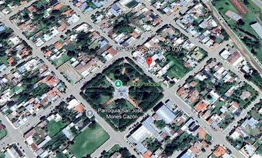 Casa en venta - 5 Dormitorios 3 Baños - Locales - 400Mts2 - Pehuajó