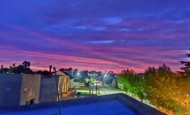 Casa en venta - 5 Dormitorios 3 Baños - Locales - 400Mts2 - Pehuajó