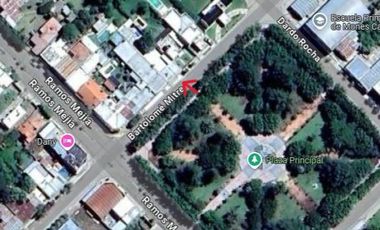 Casa en venta - 5 Dormitorios 3 Baños - Locales - 400Mts2 - Pehuajó