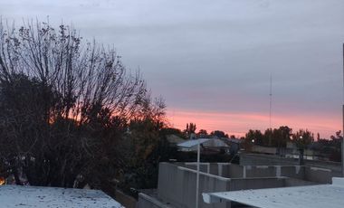 Casa en venta - 5 Dormitorios 3 Baños - Locales - 400Mts2 - Pehuajó