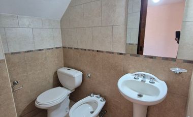 Muy buen Duplex 2 dorm y cochera descubierta. Banfield E.