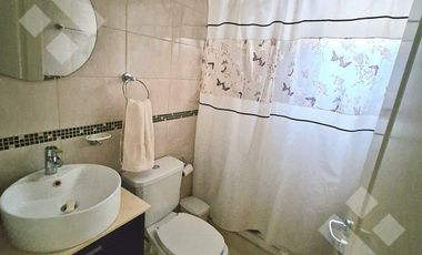 VENTA CASA DE 4 DORMITORIOS CON PILETA CLIMATIZADA EN VILLA REGINA