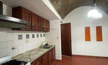 Casa en venta - 2 dormitorios 1 baño - Tolosa