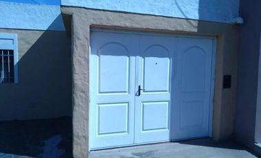 Casa en venta - 2 dormitorios 1 baño - Tolosa