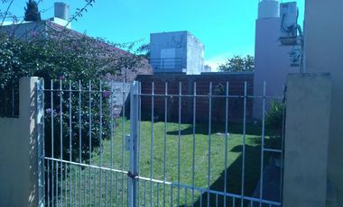 Casa en venta - 2 dormitorios 1 baño - Tolosa