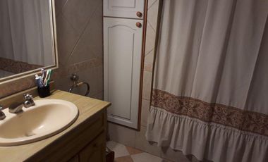 Casa en venta - 3 Dormitorios 1 Baño - Cochera - 405Mts2 - Burzaco