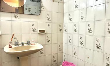 HERMOSA DE VARIOS AMBIENTES FONDO QUINCHO