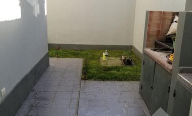 VENTA DÚPLES 4 DORMITORIOS - B° RINCON DE EMILIO, NEUQUÉN