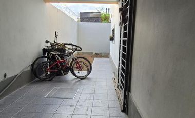 VENTA DÚPLES 4 DORMITORIOS - B° RINCON DE EMILIO, NEUQUÉN