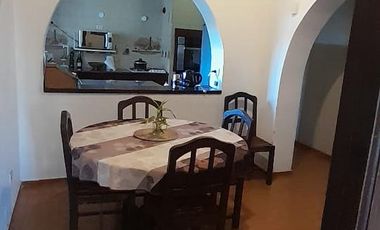 Casa en  venta tres dormitorios, Cerro de las Rosas , Zona Norte