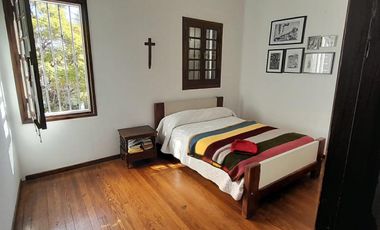 Casa en  venta tres dormitorios, Cerro de las Rosas , Zona Norte