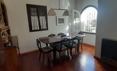 Casa en  venta tres dormitorios, Cerro de las Rosas , Zona Norte
