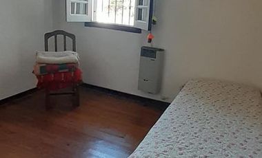 Casa en  venta tres dormitorios, Cerro de las Rosas , Zona Norte