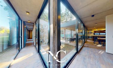 Casa en venta en Costa Esmeralda hormigón fondo libre