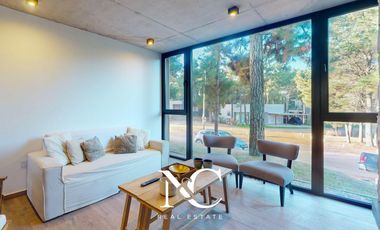 Casa en venta en Costa Esmeralda hormigón fondo libre