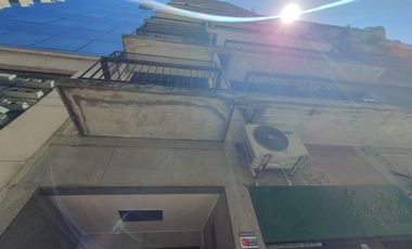 Esmeralda 1000 piso 5to - 2 amb en ALQUILER