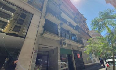 Esmeralda 1000 piso 5to - 2 amb en ALQUILER