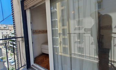 Esmeralda 1000 piso 5to - 2 amb en ALQUILER