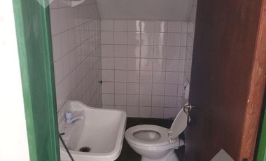 VENTA LOCAL COMERCIAL, CON COCHERA Y DEPOSITO, NEUQUEN