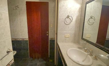 Chalet de 4 ambientes en venta en Castelar