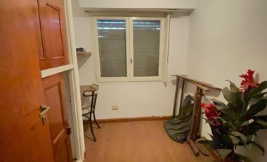 Chalet de 4 ambientes en venta en Castelar