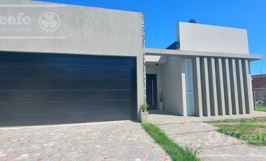 Casa en venta en BARRIO ABIERTO El Amanecer Hudson Berazategui 3 ambientes