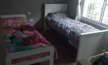 Casa en venta - 3 dormitorios 2 baños - jardin y patio - 182mts2 - Monte Grande