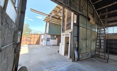 Bodega - Taller a una cuadra de la Carlos Amaya. Juárez Chih.