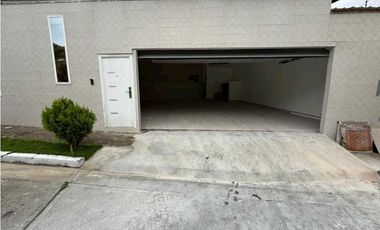 ALQUILER CASA AMOBLADA EN TUMBA MUERTO 100M2