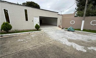 ALQUILER CASA AMOBLADA EN TUMBA MUERTO 100M2