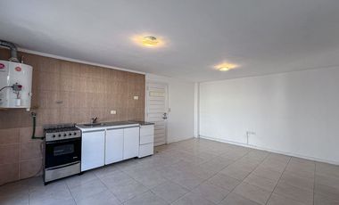 Venta PH 2 ambientes PB c cochera apto cr SIN EXP.