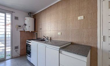 Venta PH 2 ambientes PB c cochera apto cr SIN EXP.