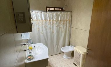 Casa en venta - 2 Dormitorios 1 Baño - General Alvear