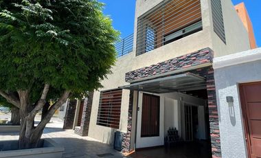 Casa en venta - 4 Dormitorios 2 Baños - General Alvear