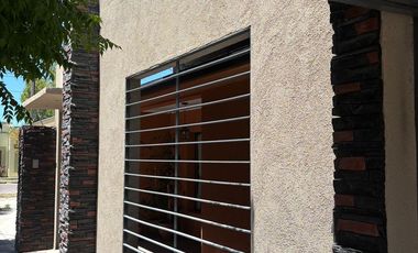 Casa en venta - 4 Dormitorios 2 Baños - General Alvear