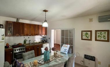 Casa en venta - 4 Dormitorios 2 Baños - General Alvear