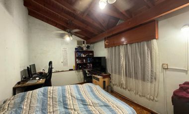 Venta. Casa. 4 ambientes. Cochera. Consultorio. Parque. Cochera. Don Bosco.