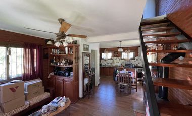 Casa  semi a estrenar en Salvador Maria, partido de Lobos 2 hab.