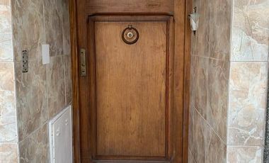 Venta en block, dos casas PH al fondo - Martínez