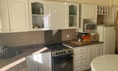 Venta en block, dos casas PH al fondo - Martínez